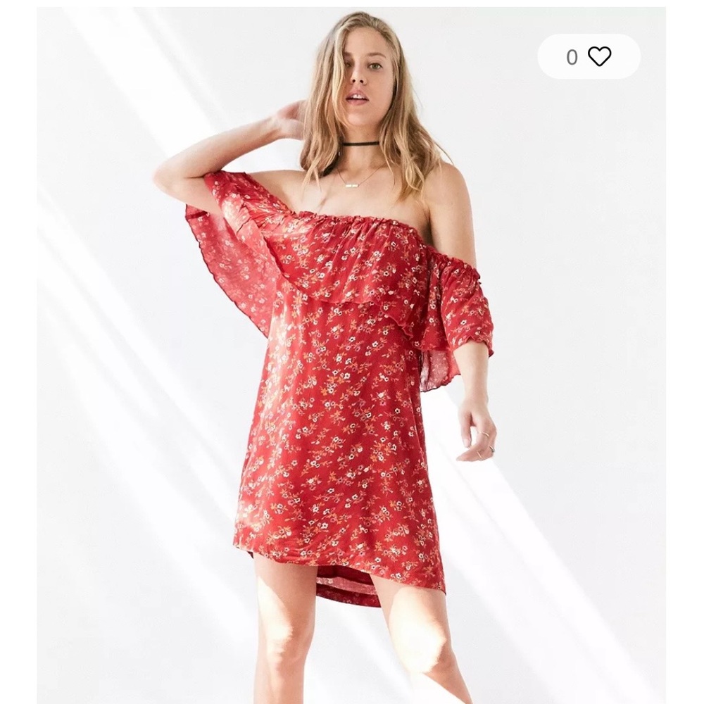 NWT Urban Outfitters Kimchi Blue Red Rafina Off-Shoulder Red Floral Ruffle Dress